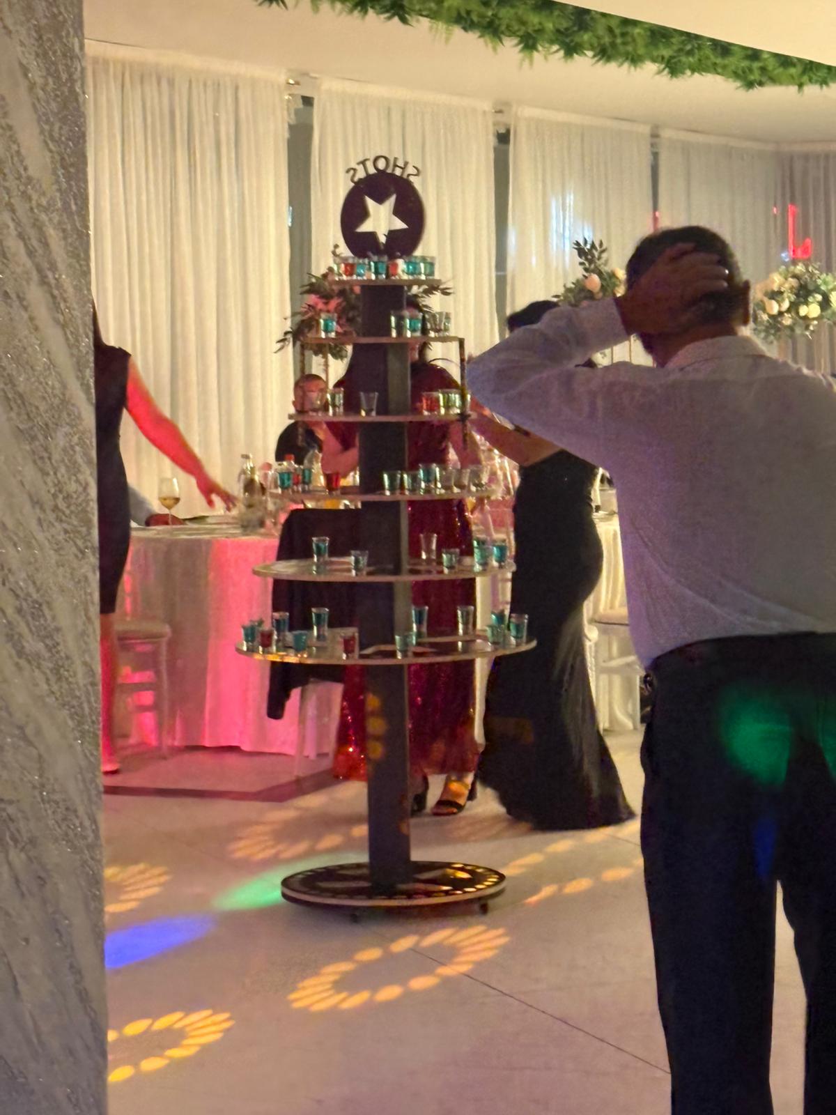 Salon Hanul dintre Vii - 5